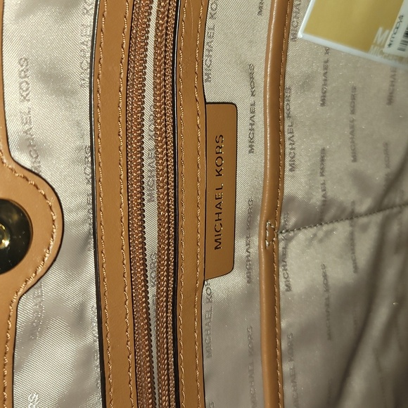 NWT Michael kors monogram  bag - Picture 4 of 5